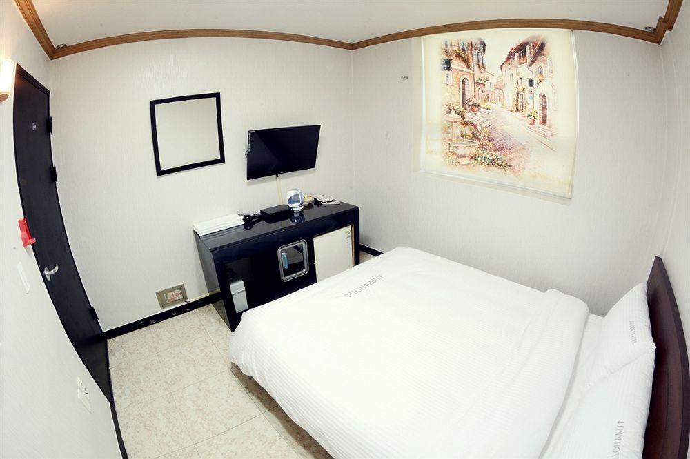 Jj Inn Пусан Экстерьер фото