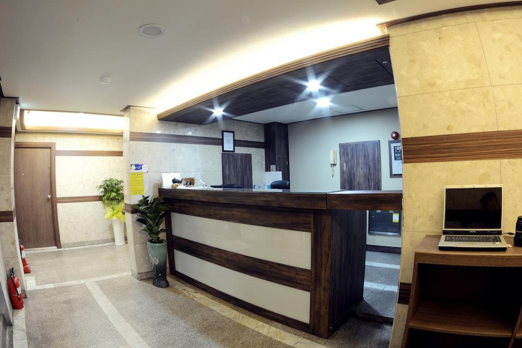 Jj Inn Пусан Экстерьер фото